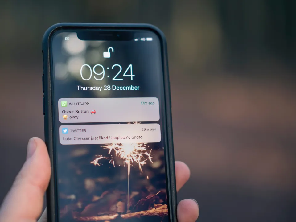 What Happens Behind a Push-Notification